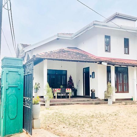 Sebastian Family Villa Negombo Dış mekan fotoğraf